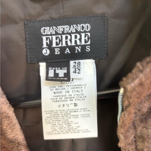 Gianni Ferre long haired rabbit jacket. Size 6 - Picture 4 of 9